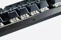 Геймърска механична клавиатура основа Glorious RGB GMMK TKL, ISO Layout
